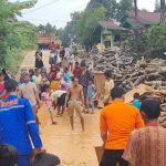 Banjir di RT 03 RW 08 Kelurahan Bencah Lesung, Kecamatan Tenayan Raya.