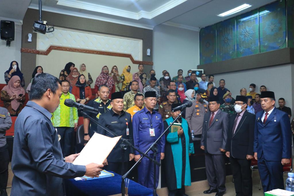 Kepala BKPSDM Pekanbaru Hadiri Pelantikan 4 Kepala OPD yang Dilakukan Pj Walikota