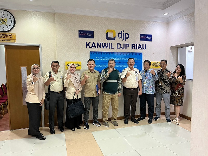 Bapenda dan DJP Kanwil Riau bahas Sinergitas Penguatan Pajak Pusat dan Daerah di kota Bertuah