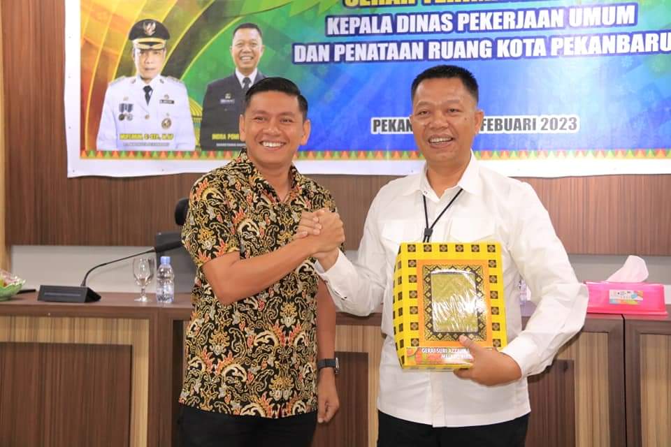 Kepala BKPSDM Pekanbaru Pimpin Sertijab Kepala Dinas PUPR