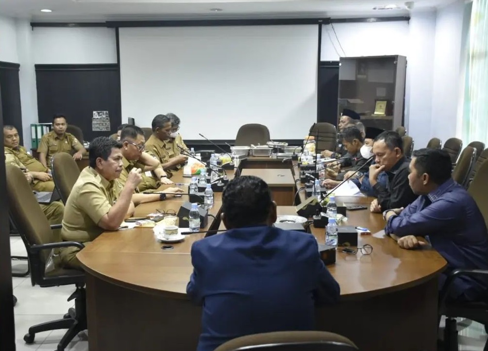 2 galerii Komisi IV DPRD Pekanbaru Hearing dengan Perkim Bahas Program Kerja 2023