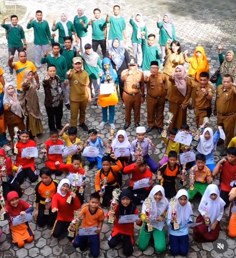 Camat Apresiasi Sang Juara Kontingen O2SN Kecamatan Bukit Raya